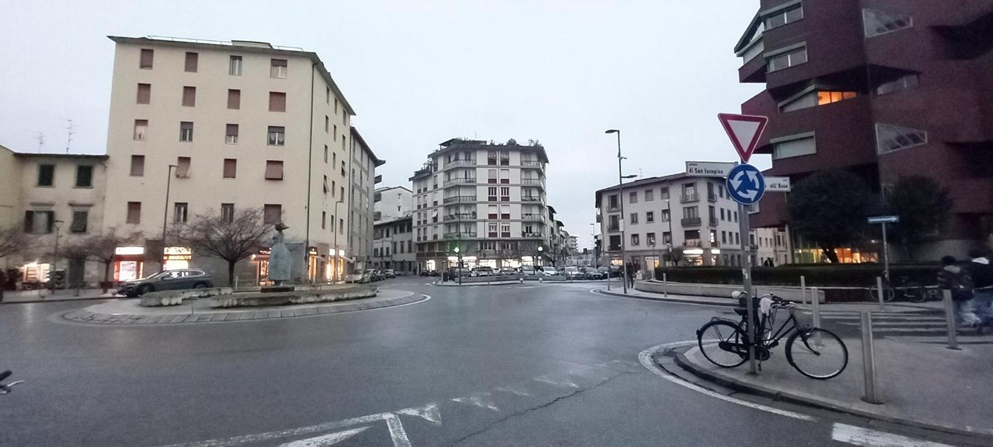 Charming & Spacious Florentine Home Just Two Mins From Tram Stop Florença Exterior foto