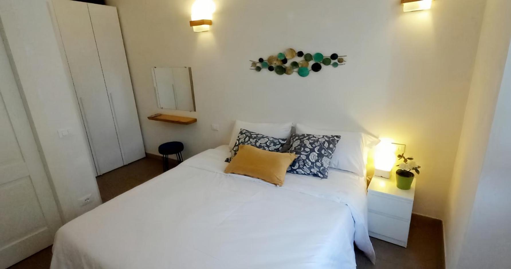 Charming & Spacious Florentine Home Just Two Mins From Tram Stop Florença Exterior foto